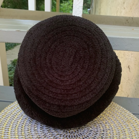 Like New! Vintage Betmar New York Black Cossack Woven Faux Fur Winter Hat - Picture 4 of 11